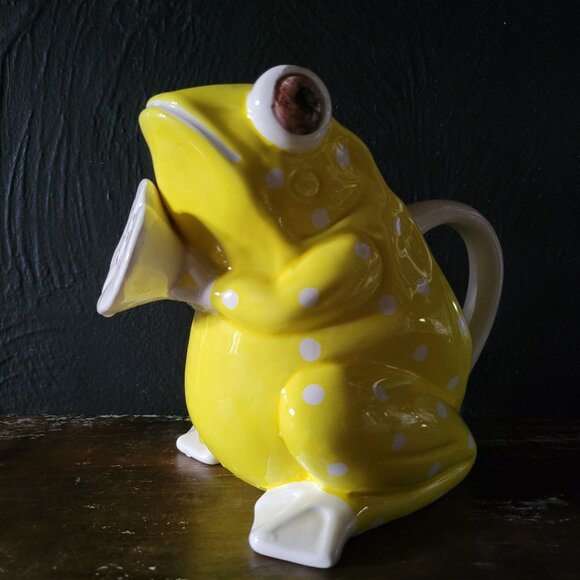 Vintage 1970’s Whimsical Frog Watering Pitcher Yellow With White Polka Dots - Picture 1 of 7